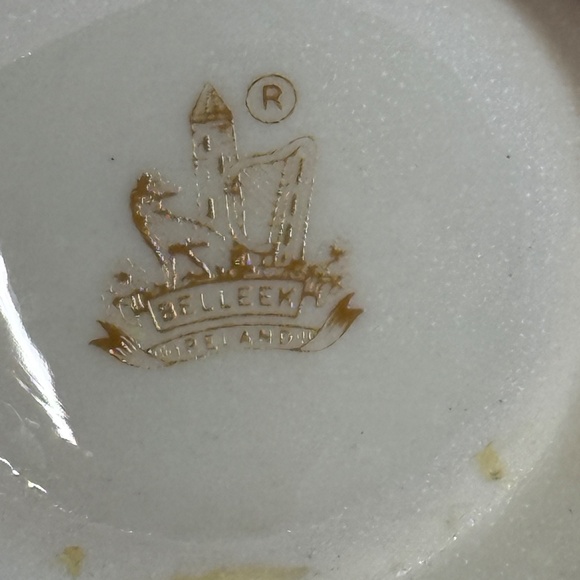 Belleek Vintage Parian China Ivy Yellow Sugar Bowl Gold Mark 1980-1992 - Picture 5 of 5